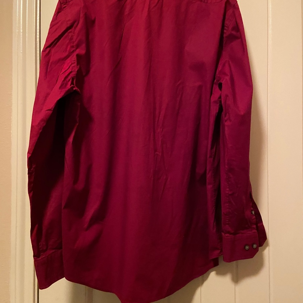 Men’s Express Button Down - Picture 2 of 3